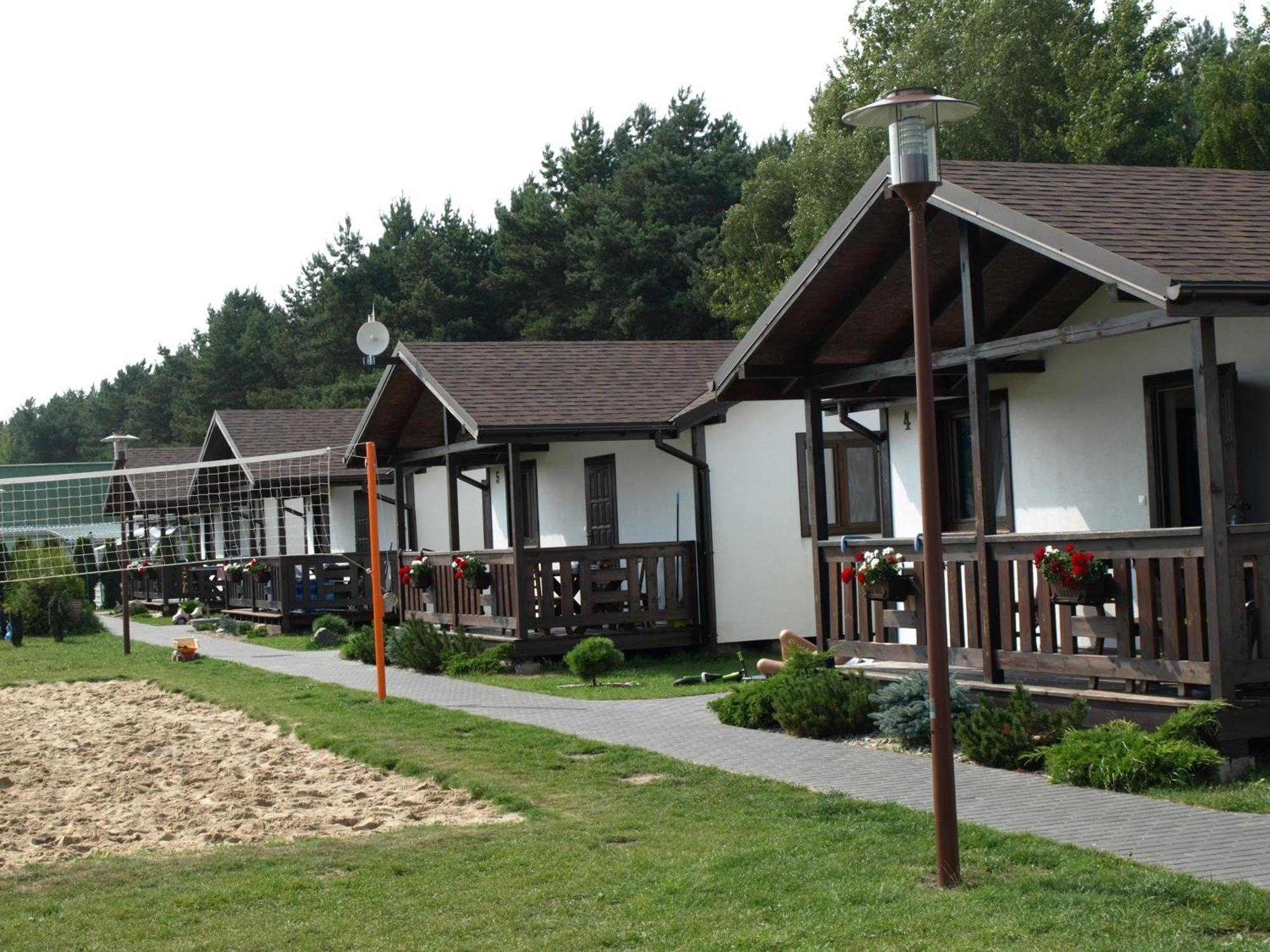 Domki Letniskowe Leniuszkowo Bobolin Exterior photo